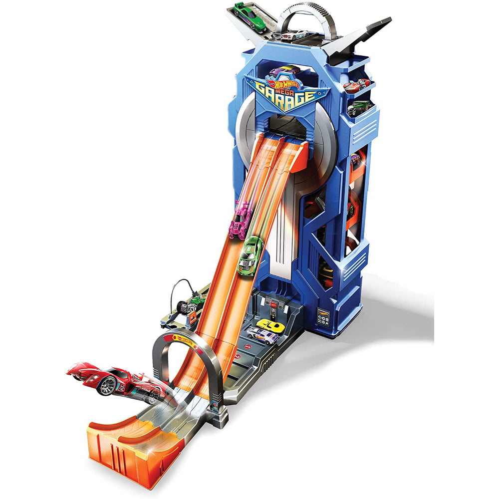 Hot Wheels City Mega Garage Connectable Play Set with Diecast and