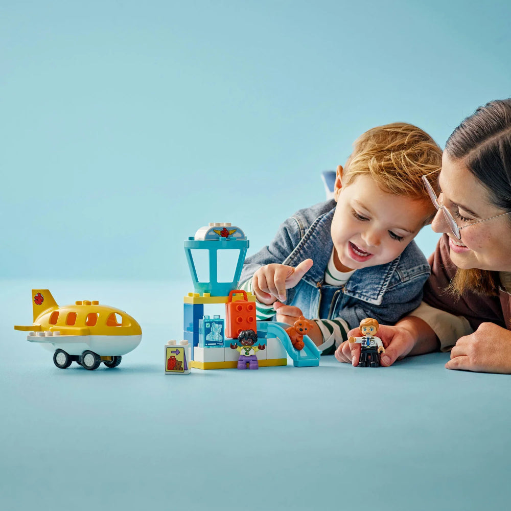 LEGO® DUPLO™ First Time at the Airport LEGO® DUPLO™ First Time at the Airport