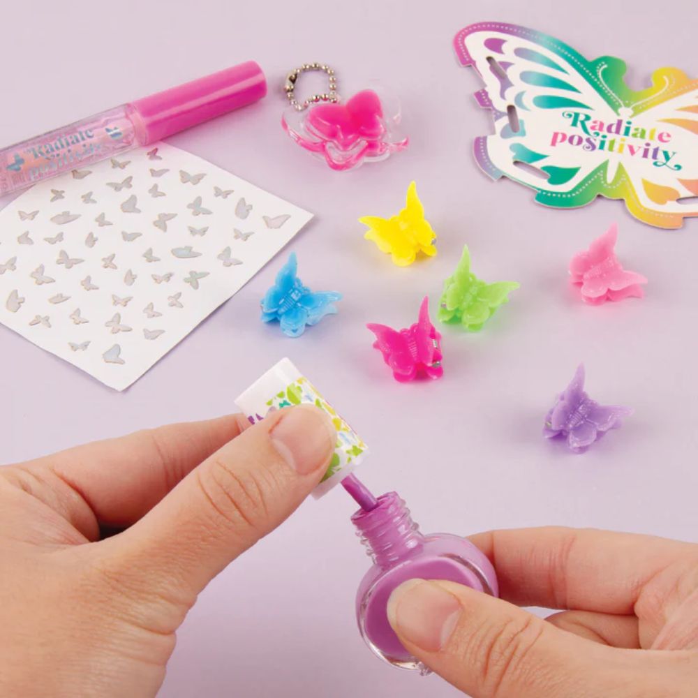 Make It Real Butterfly Cosmetic Set Make It Real Butterfly Cosmetic Set