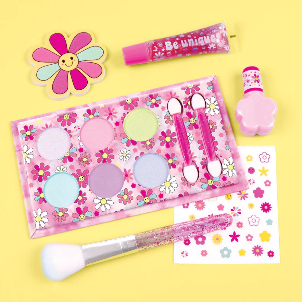 Make It Real Blooming Beauty Cosmetic Set