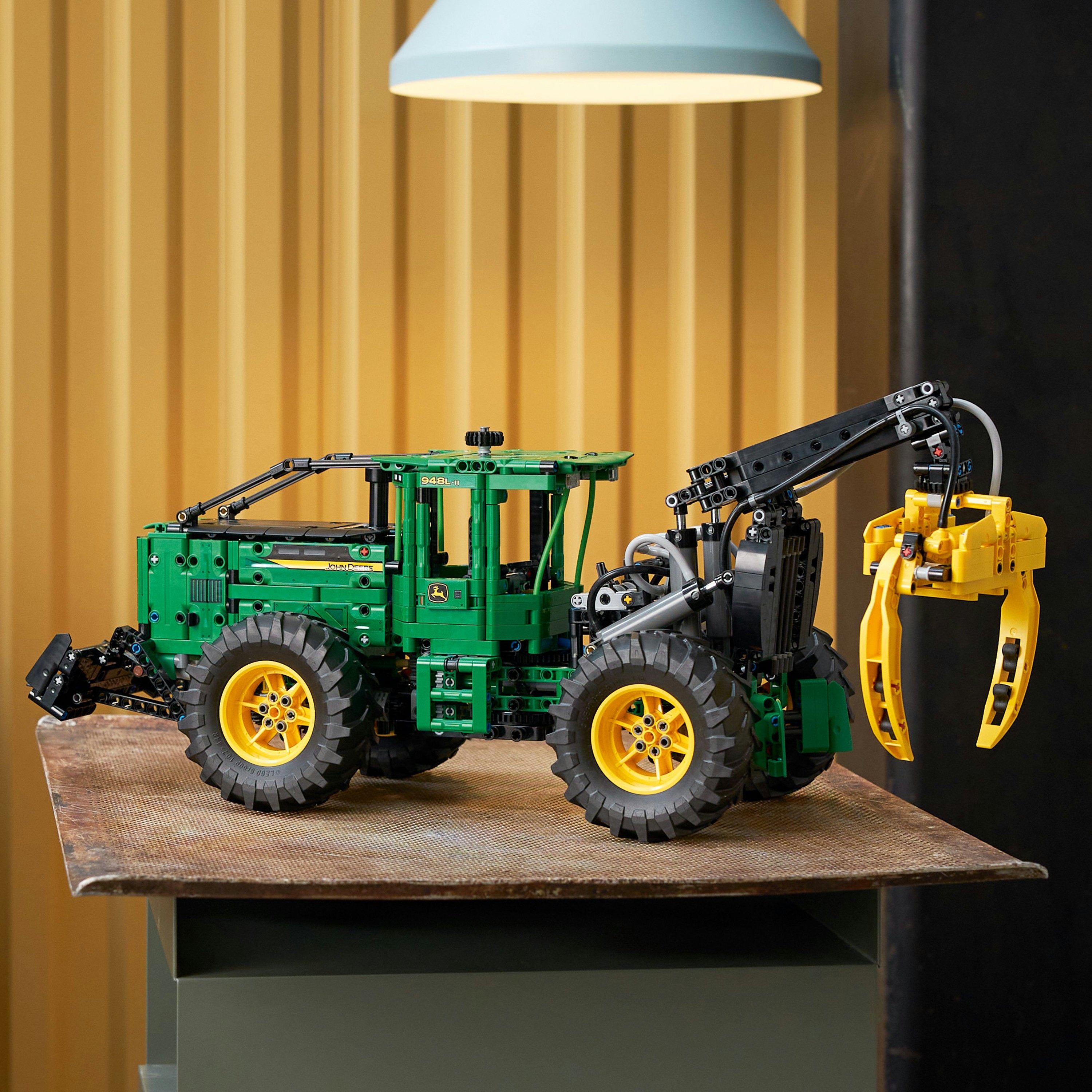 Lego John Deere II Skidder