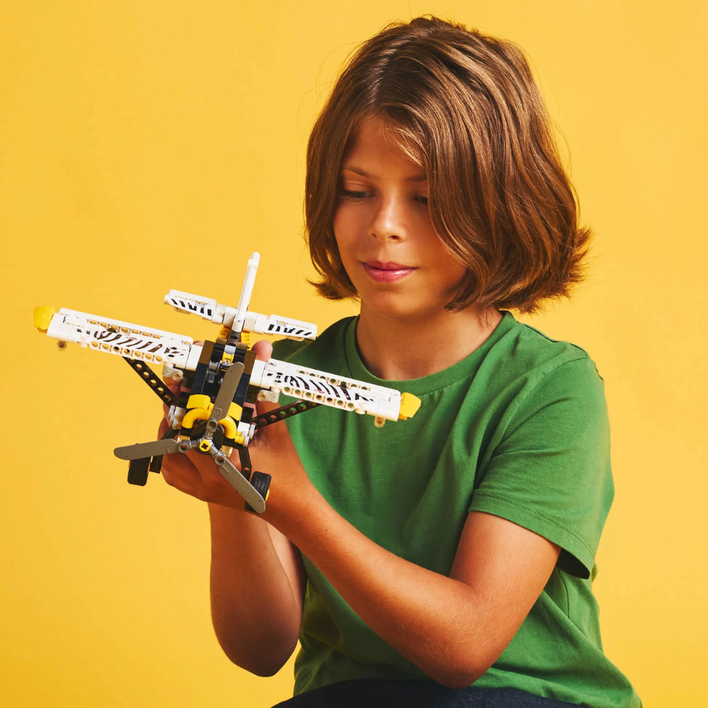LEGO® Technic™ Bush Plane LEGO® Technic™ Bush Plane
