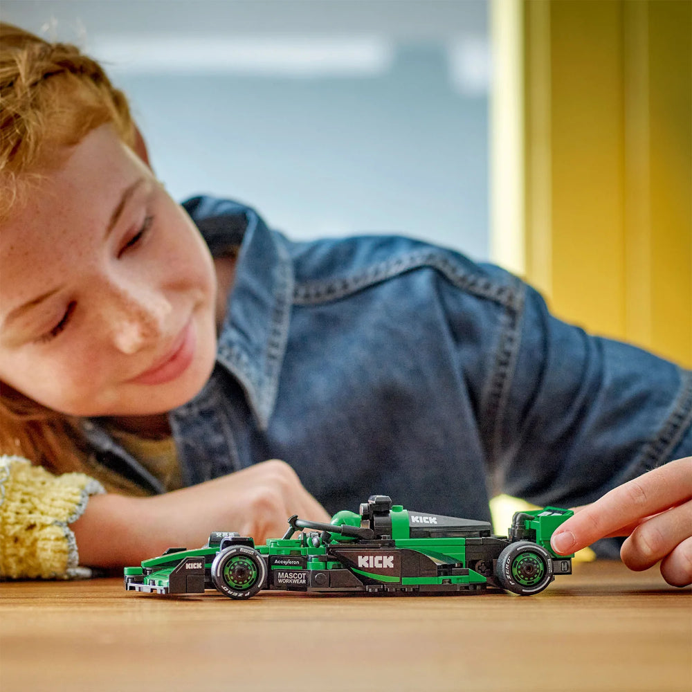 LEGO® Speed Champions - KICK Sauber F1® Team C44 Race Car