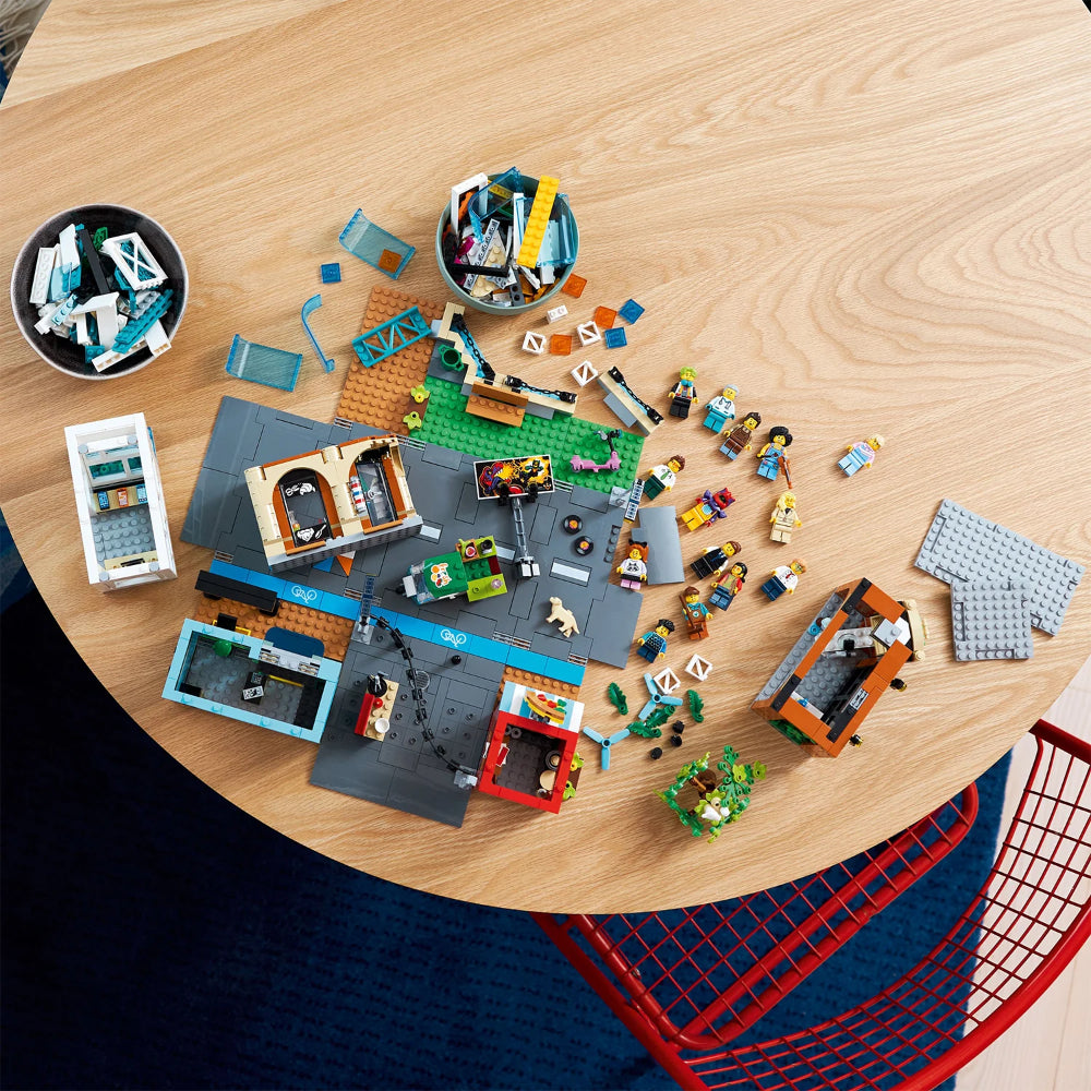 LEGO® City Downtown