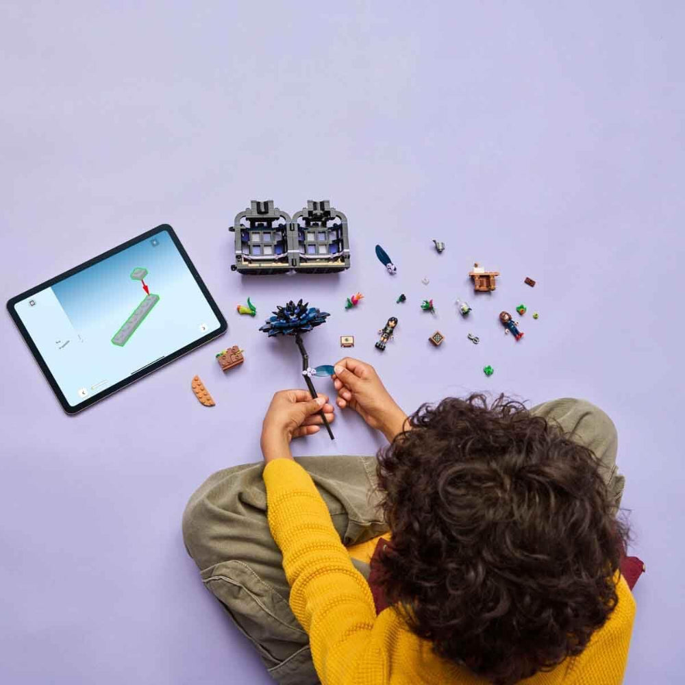 LEGO® Wednesday Black Dahlia Flower LEGO® Wednesday Black Dahlia Flower