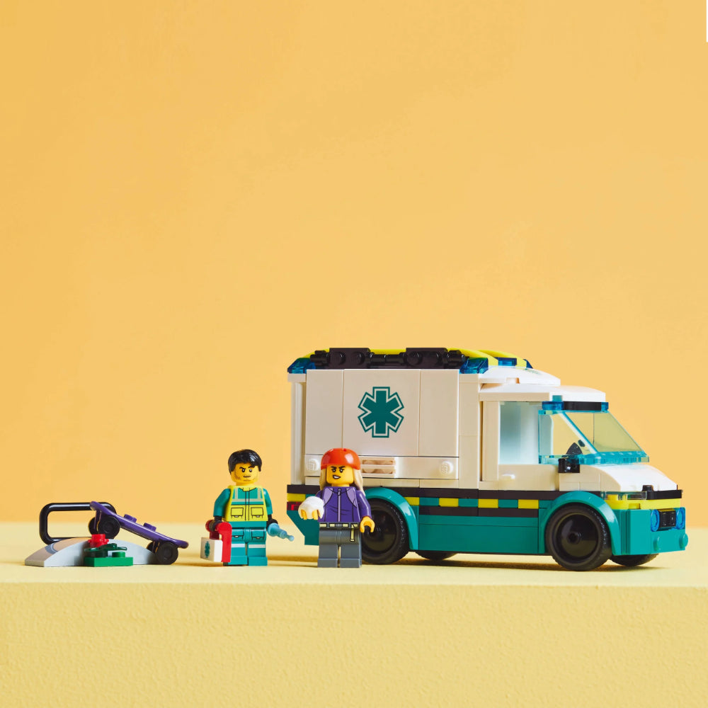 LEGO® City Emergency Ambulance LEGO® City Emergency Ambulance