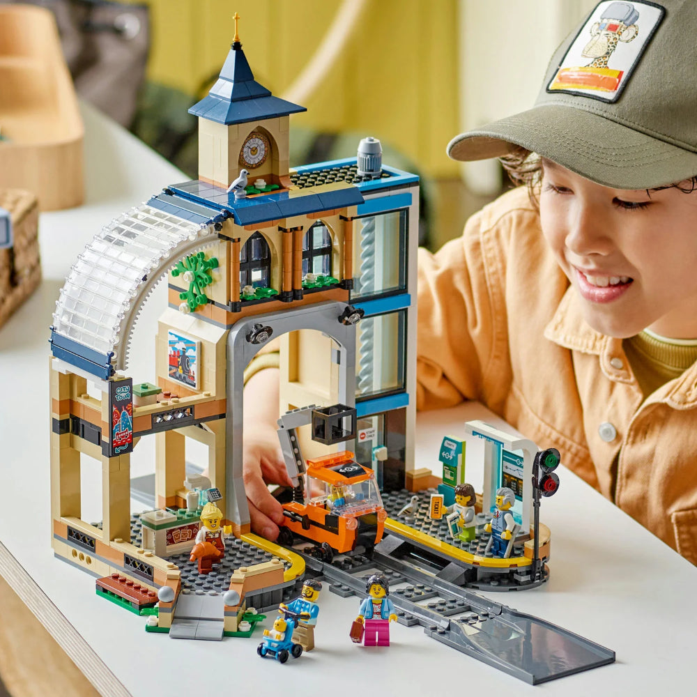 LEGO® City Central Train Station LEGO® City Central Train Station