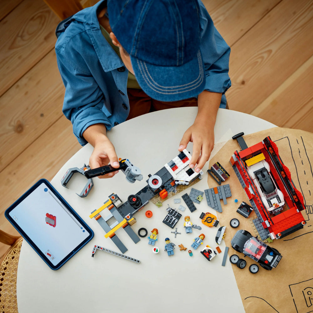 LEGO® City Scrapyard with Cars