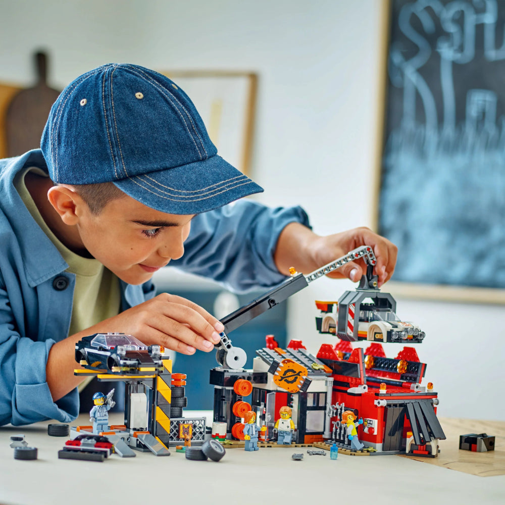 LEGO® City Scrapyard with Cars