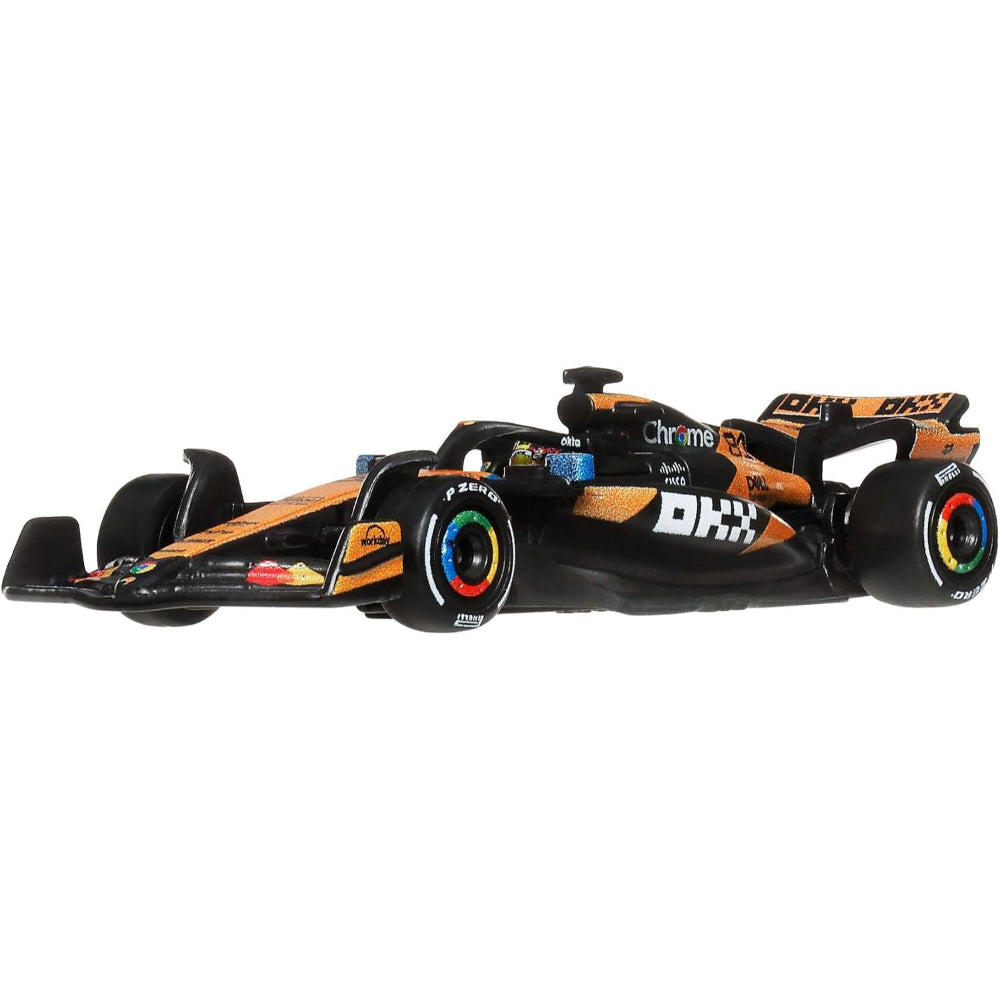 Hot Wheels Premium Collectible McLaren Formula 1® Team Car - Oscar Piastri