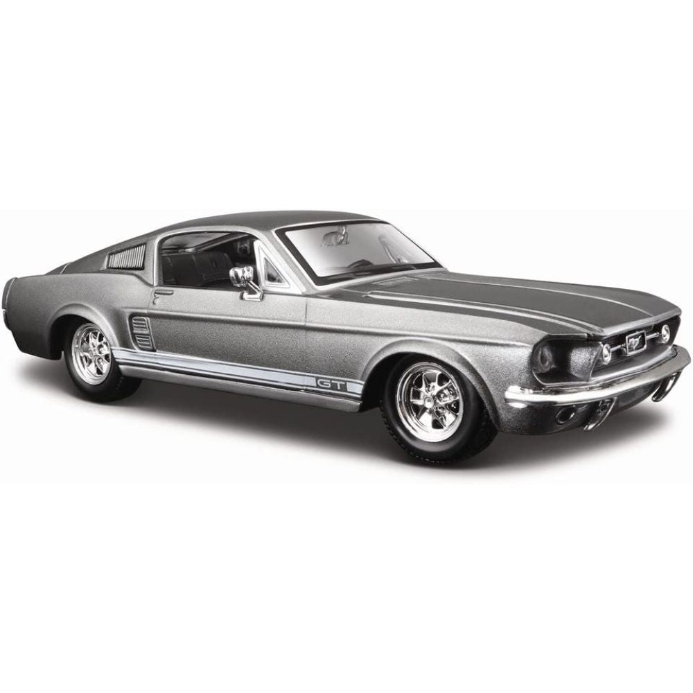 Maisto 1:24 1967 Ford Mustang GT Maisto 1:24 1967 Ford Mustang GT