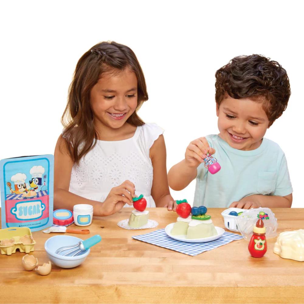 Little Tikes Creative Chefs Bluey Pavlova Kit Little Tikes Creative Chefs Bluey Pavlova Kit