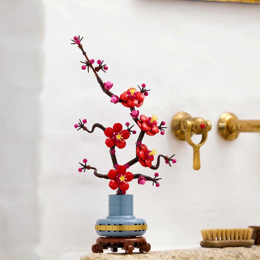 LEGO® ICONS™ Plum Blossom LEGO® ICONS™ Plum Blossom
