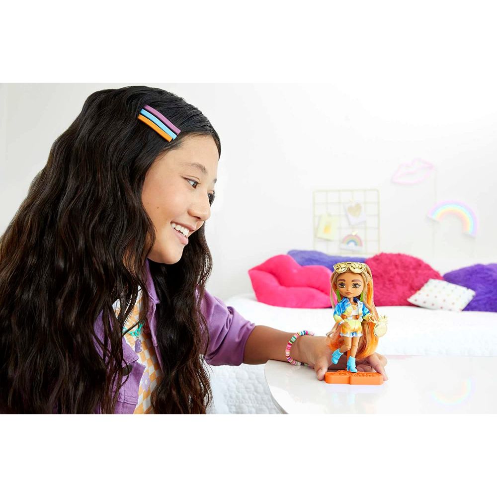 Barbie Extra Mini Doll Tie D