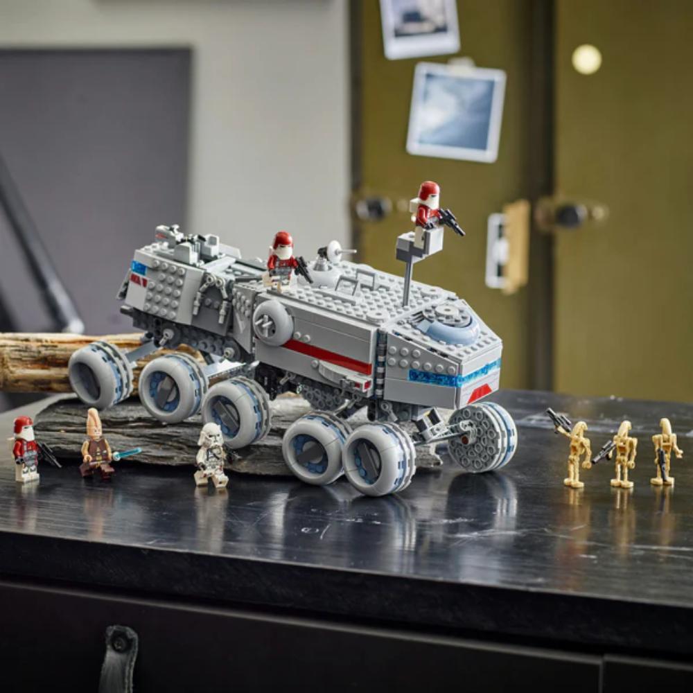 LEGO® Star Wars™ Republic Juggernaut LEGO® Star Wars™ Republic Juggernaut