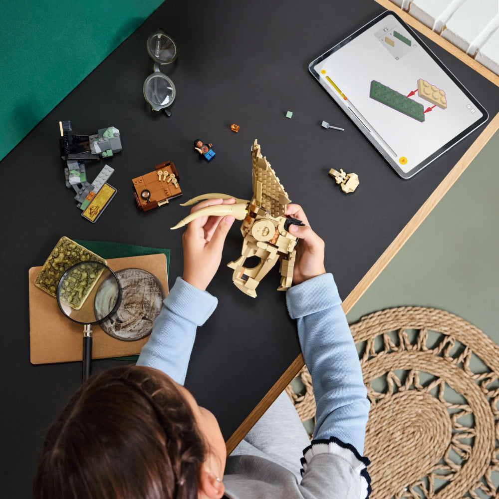 LEGO® Jurassic World™ Dinosaur Fossils: Triceratops Skull