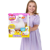 Zuru Pets Alive Mommy Duck and Baby Surprise