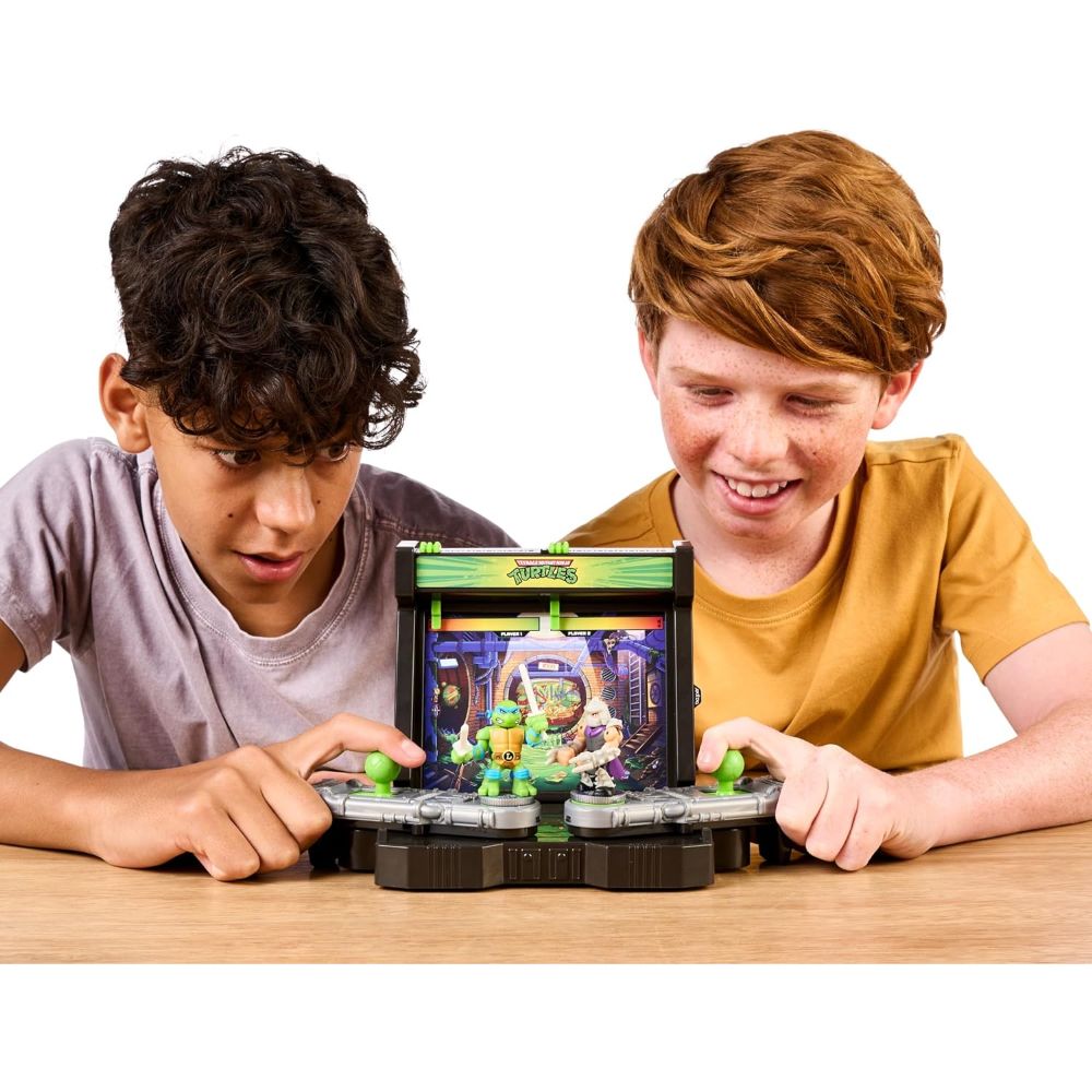 Legends Of Akedo TMNT Battle Arena with 2 Exclusive Battling Mini Warriors - Leonardo and Shredder