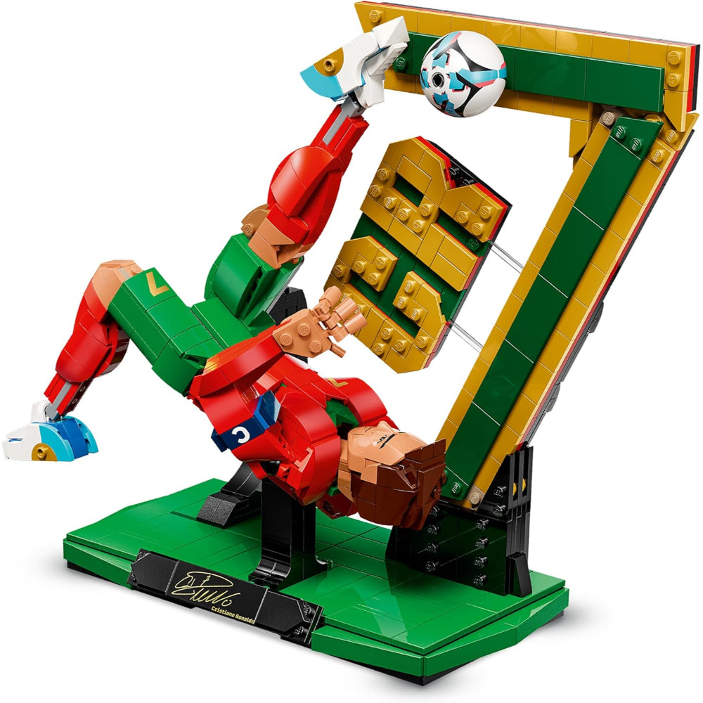 LEGO® Cristiano Ronaldo – Soccer Legend