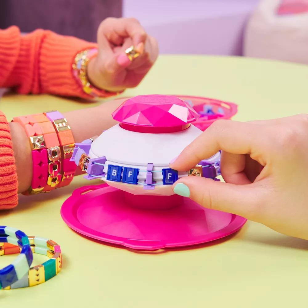 Cool Maker PopStyle Tile Bracelet Maker Cool Maker PopStyle Tile Bracelet Maker