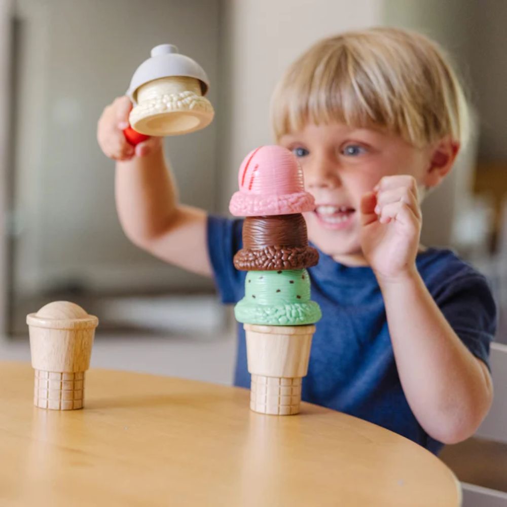 Melissa & Doug - Scoop & Stack Ice Cream Cone Playset