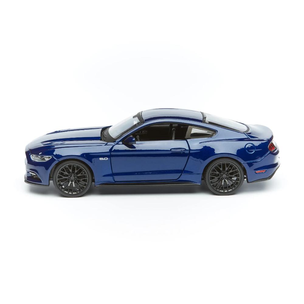 Maisto 1:24 2015 Ford Mustang GT Maisto 1:24 2015 Ford Mustang GT