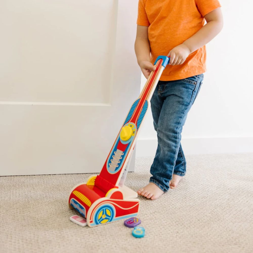Melissa & Doug - Vacuum Cleaner Play Set