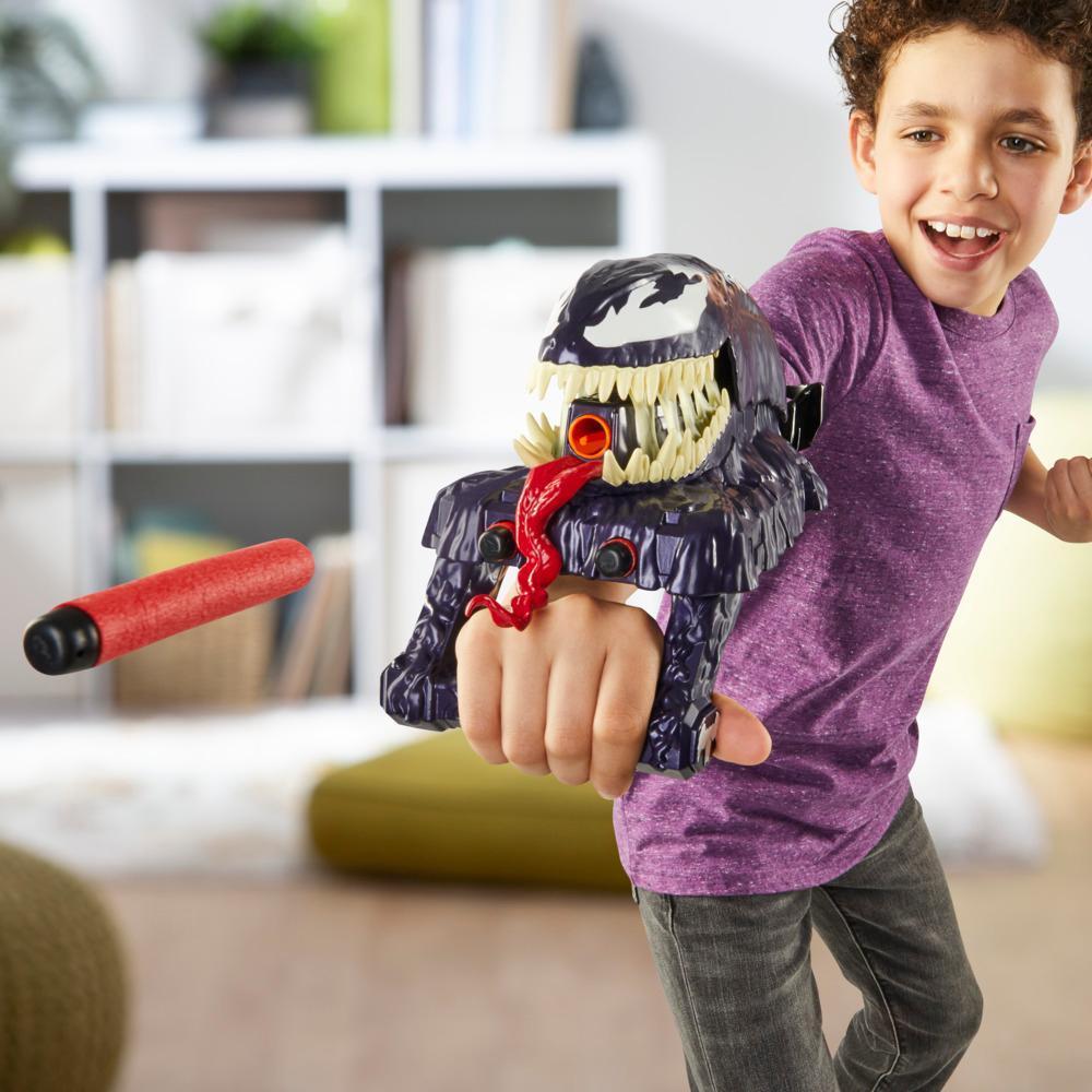 Marvel Spider-Man VenomVersus Marvel’s Venom Strike Blaster Marvel Spider-Man VenomVersus Marvel’s Venom Strike Blaster