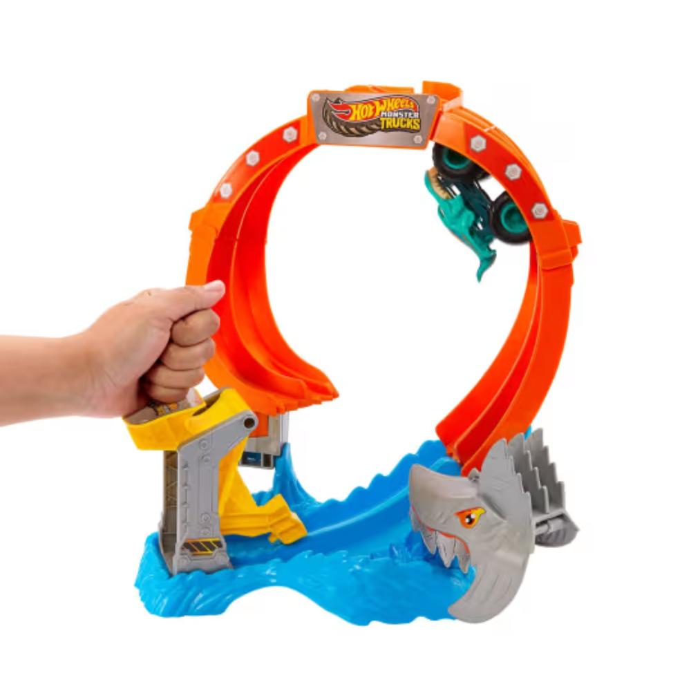 Hot Wheels Monster Trucks Corkscrew Shark Smash Track Set Hot Wheels Monster Trucks Corkscrew Shark Smash Track Set