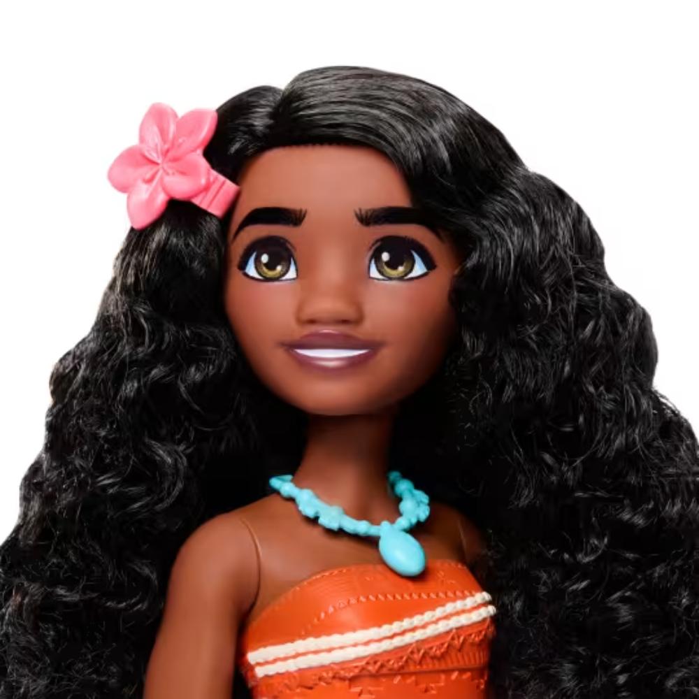 Disney Princess Moana Doll with Baby Turtle Disney Princess Moana Doll with Baby Turtle