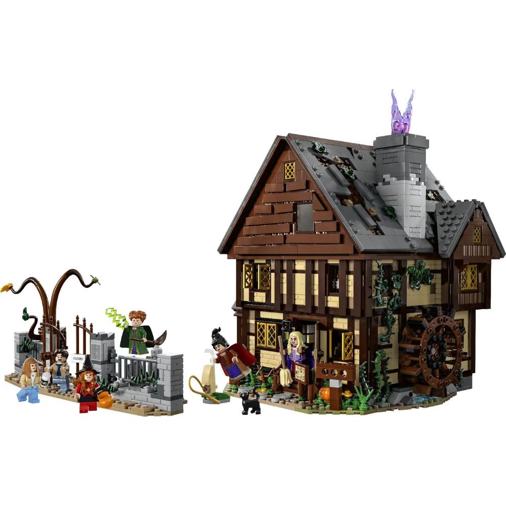 LEGO® Ideas Disney Hocus Pocus: The Sanderson Sisters’ Cottage LEGO® Ideas Disney Hocus Pocus: The Sanderson Sisters’ Cottage