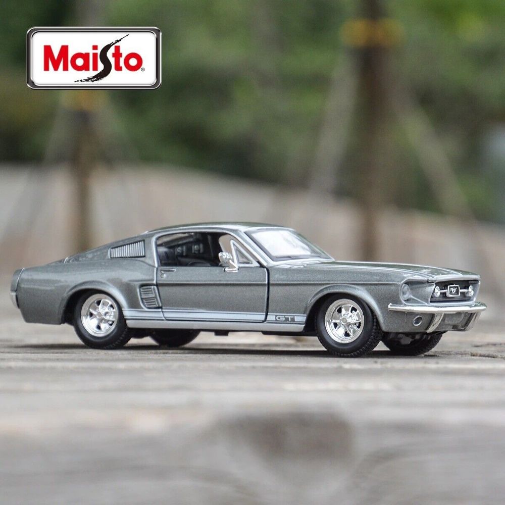 Maisto 1:24 1967 Ford Mustang GT Maisto 1:24 1967 Ford Mustang GT