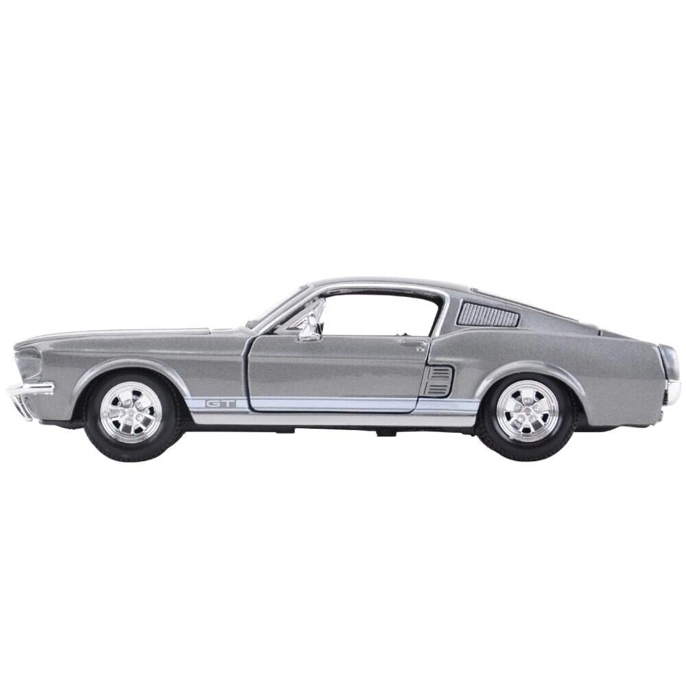 Maisto 1:24 1967 Ford Mustang GT Maisto 1:24 1967 Ford Mustang GT