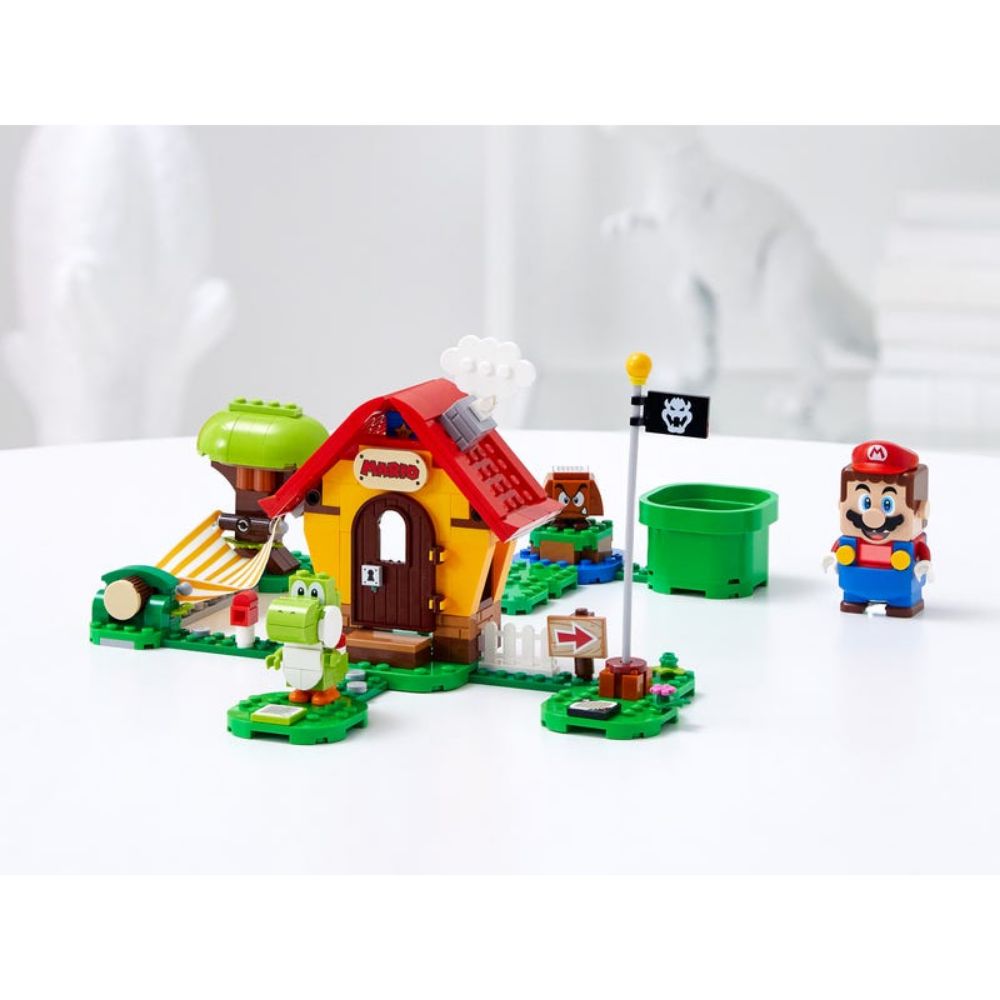 Lego Marios House And Yoshi Expansion Set (205 Pieces)  Image#1