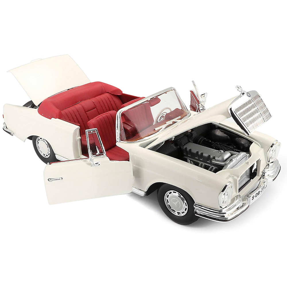 Maisto 1:18 1967 Mercedes Benz 280Se Cabrio Special Edition