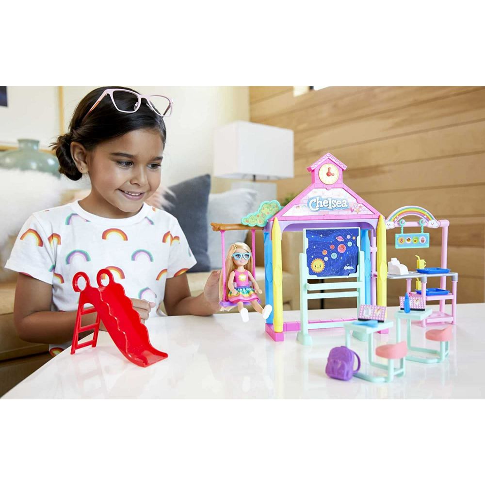 BarbieᅠClub Chelsea School Plan – Toys4me
