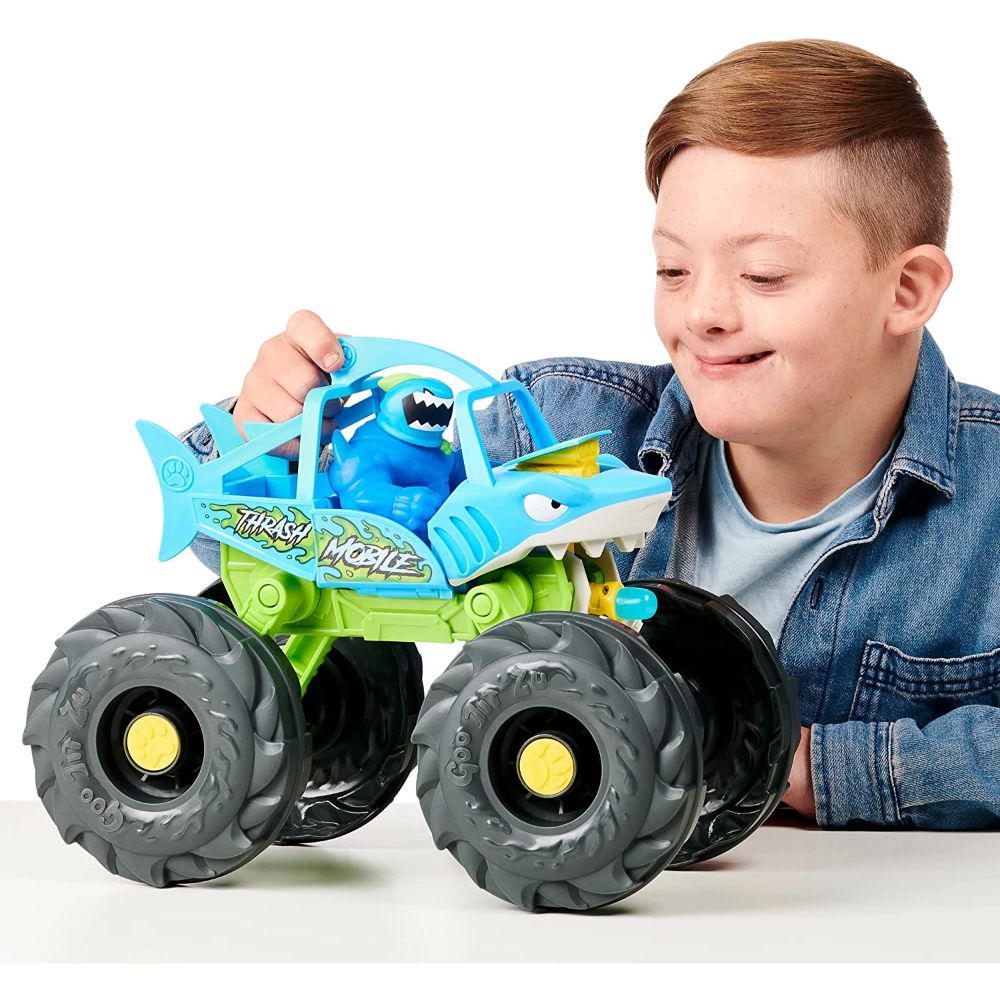 Goo Jit Zu - Stretch and Strike Trash Mobile