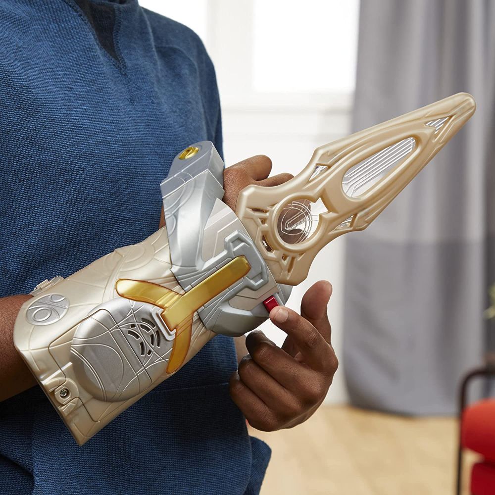 Hasbro Marvel The Eternals Cosmic FX Gauntlet Role Play Toy, Lights and Sounds