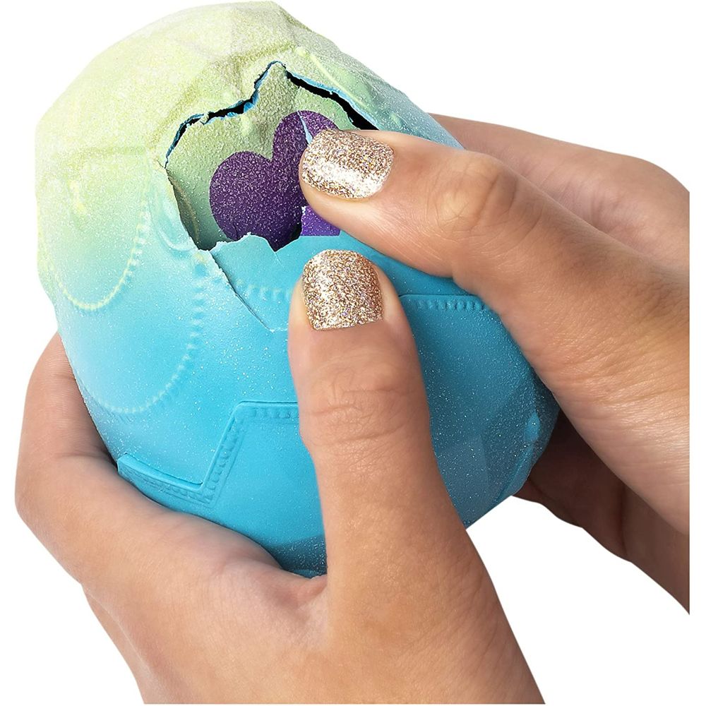 Hatchimals Pixies, 2.5-Inch Collectible Doll and Accessories