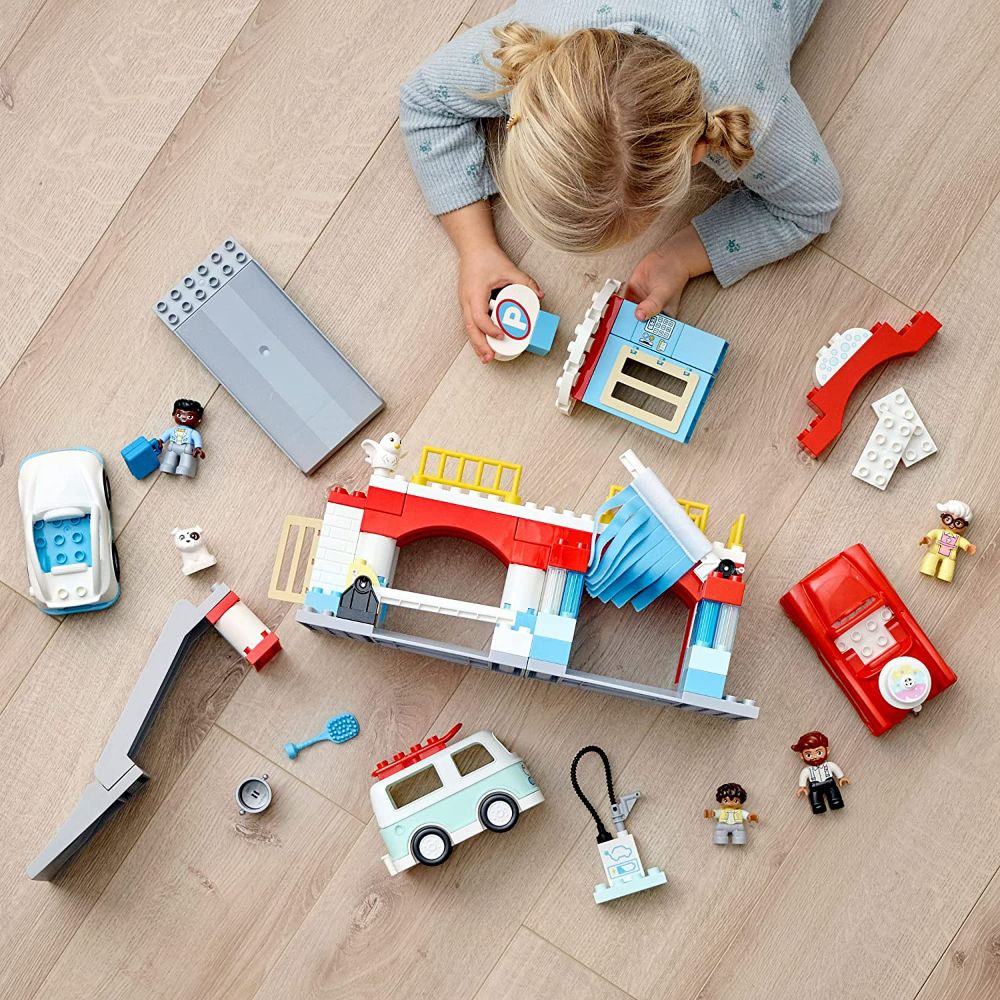 Lego Duplo Parking Garage and Car Wash