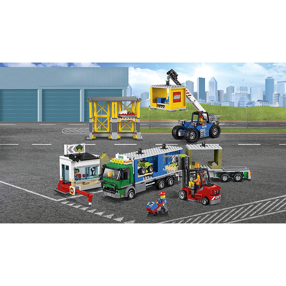 Lego City Cargo Terminal (740 Pieces)  Image#4