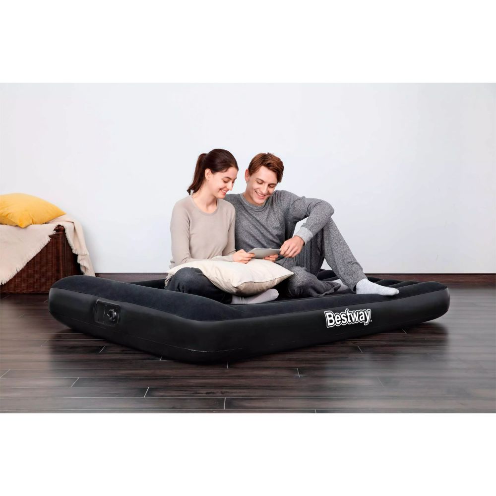 Bestway 75 X 54 X 12/1.91M X 1.37M X 30CM Aeroluxe Air Bed (FULL) With Built- In AC Pump