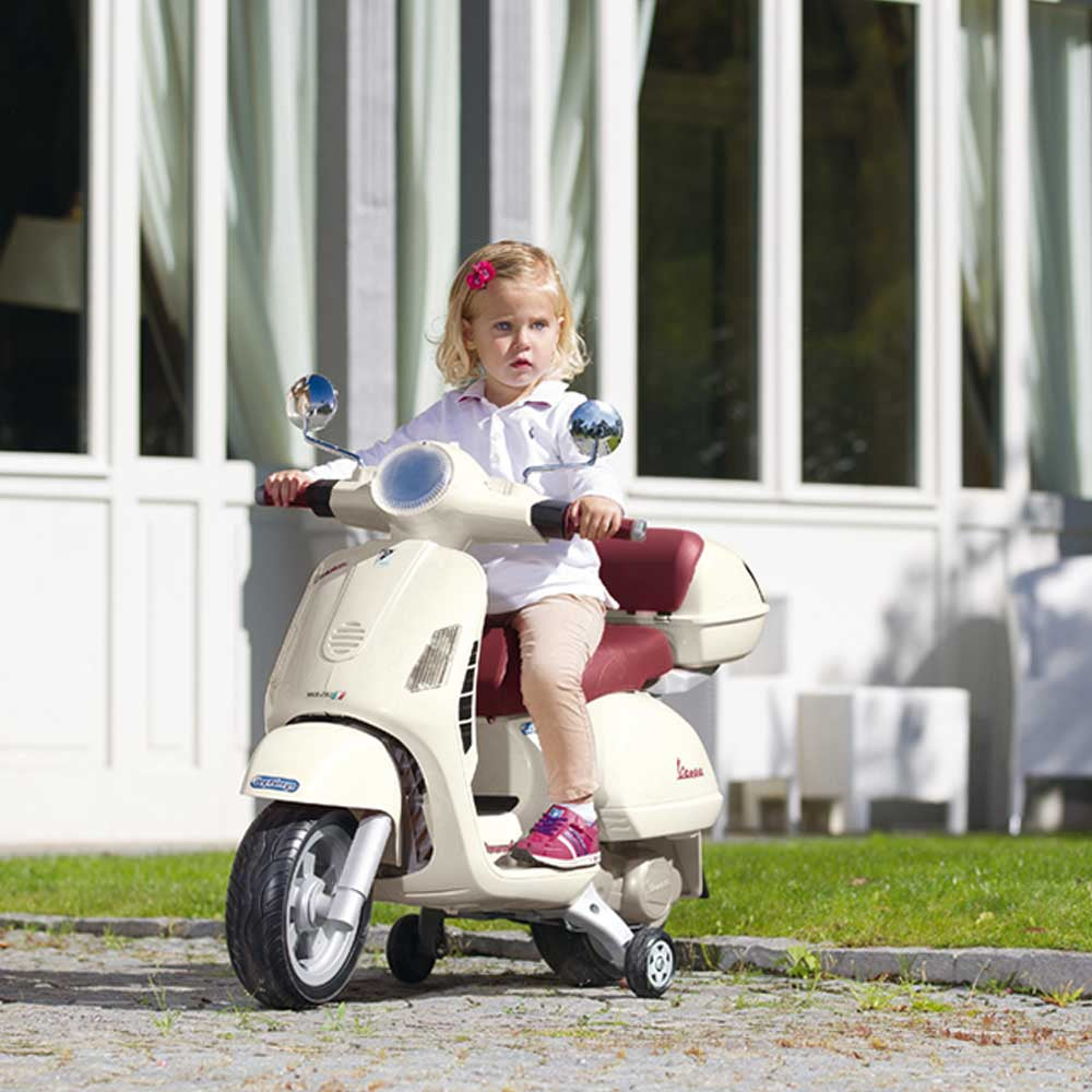 Peg Perego Vespa 12V  With Case White Red  Image#3